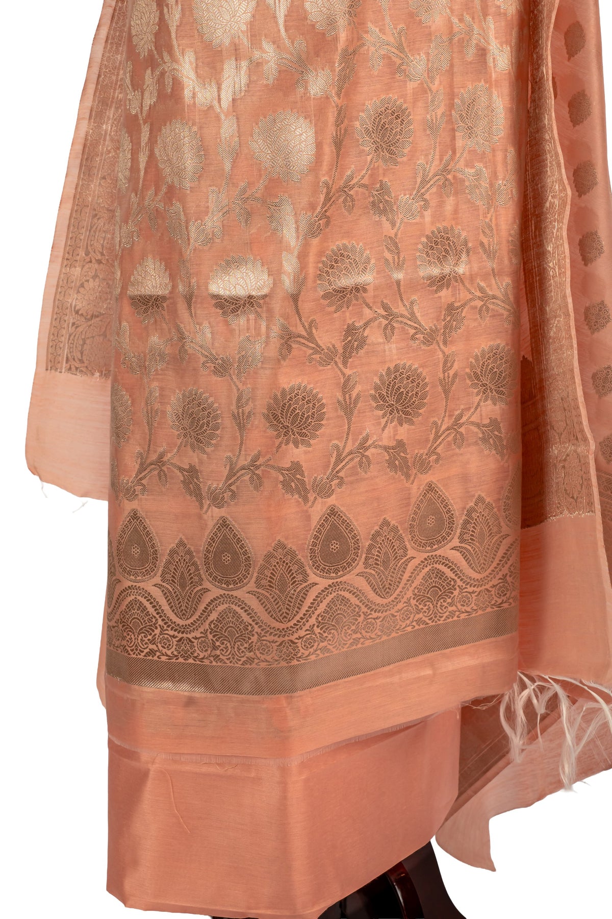Anvika suit