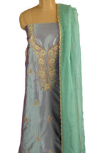 Avyaya suit