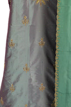 Avyaya suit