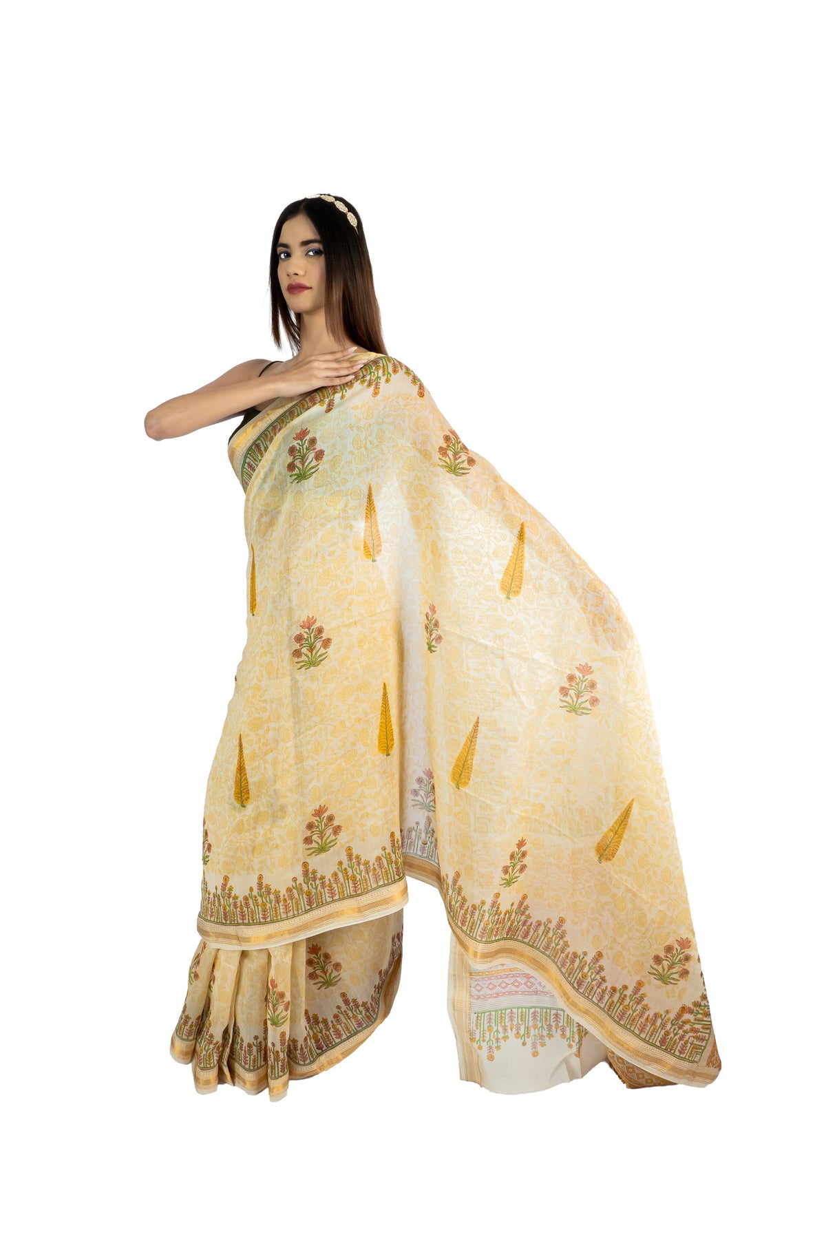 Shubhra saree