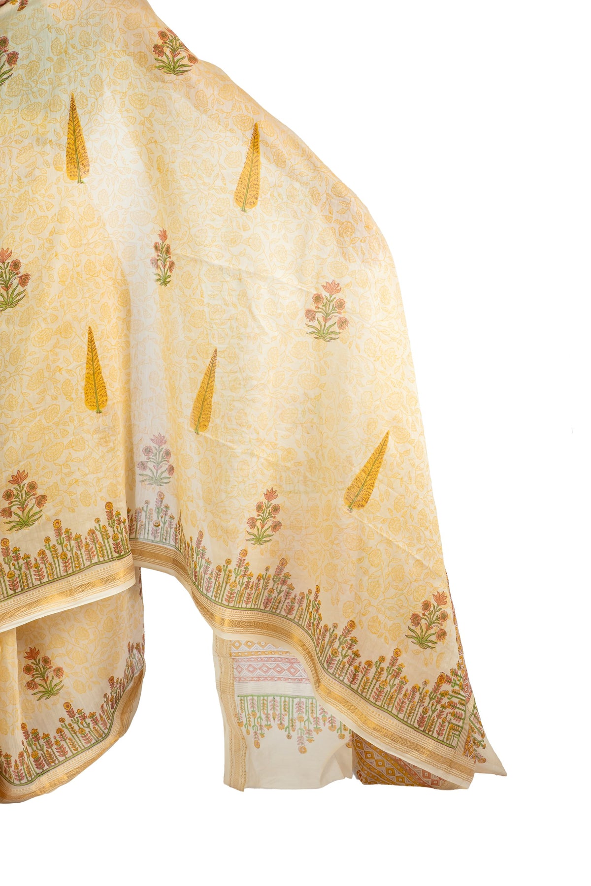 Shubhra saree