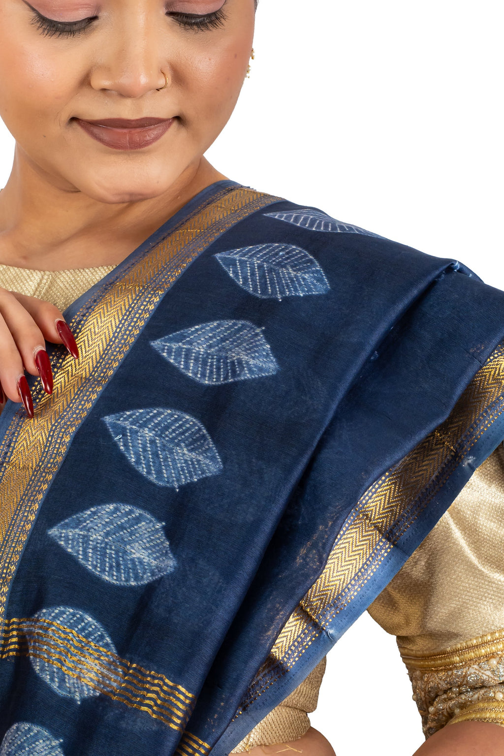 Nilaya saree