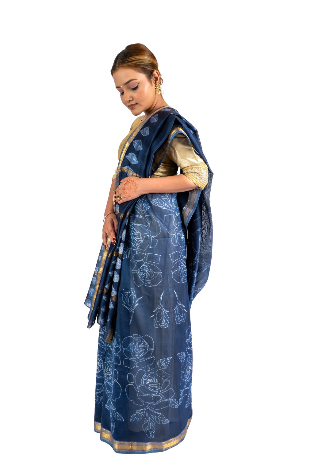 Nilaya saree