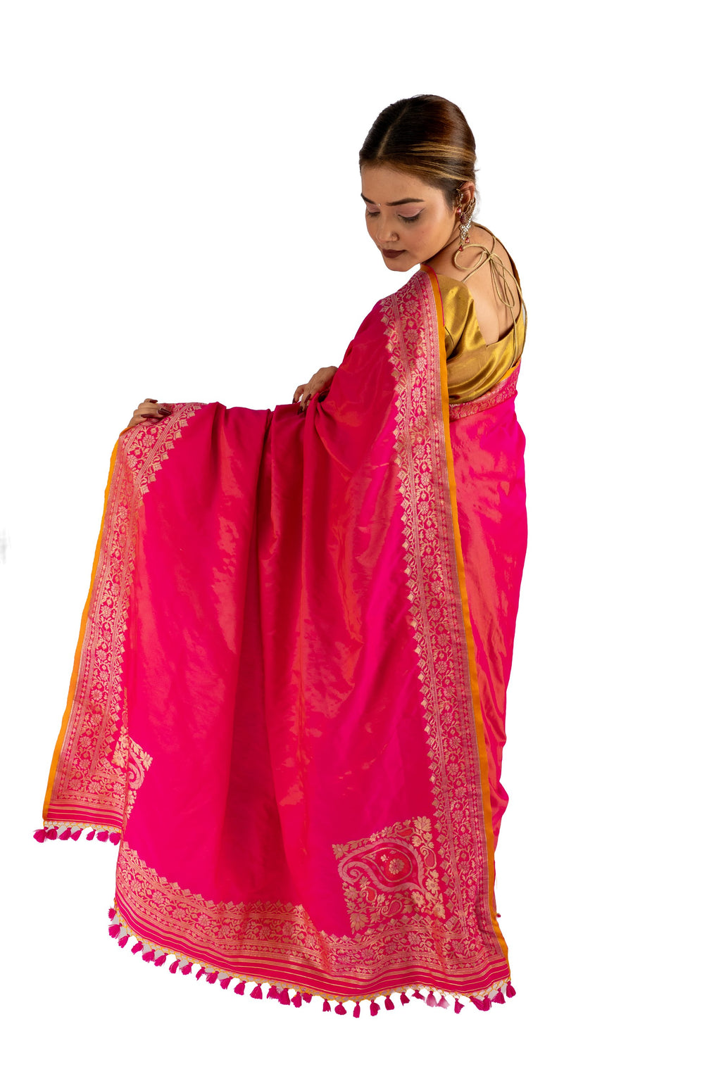 Roshanara saree