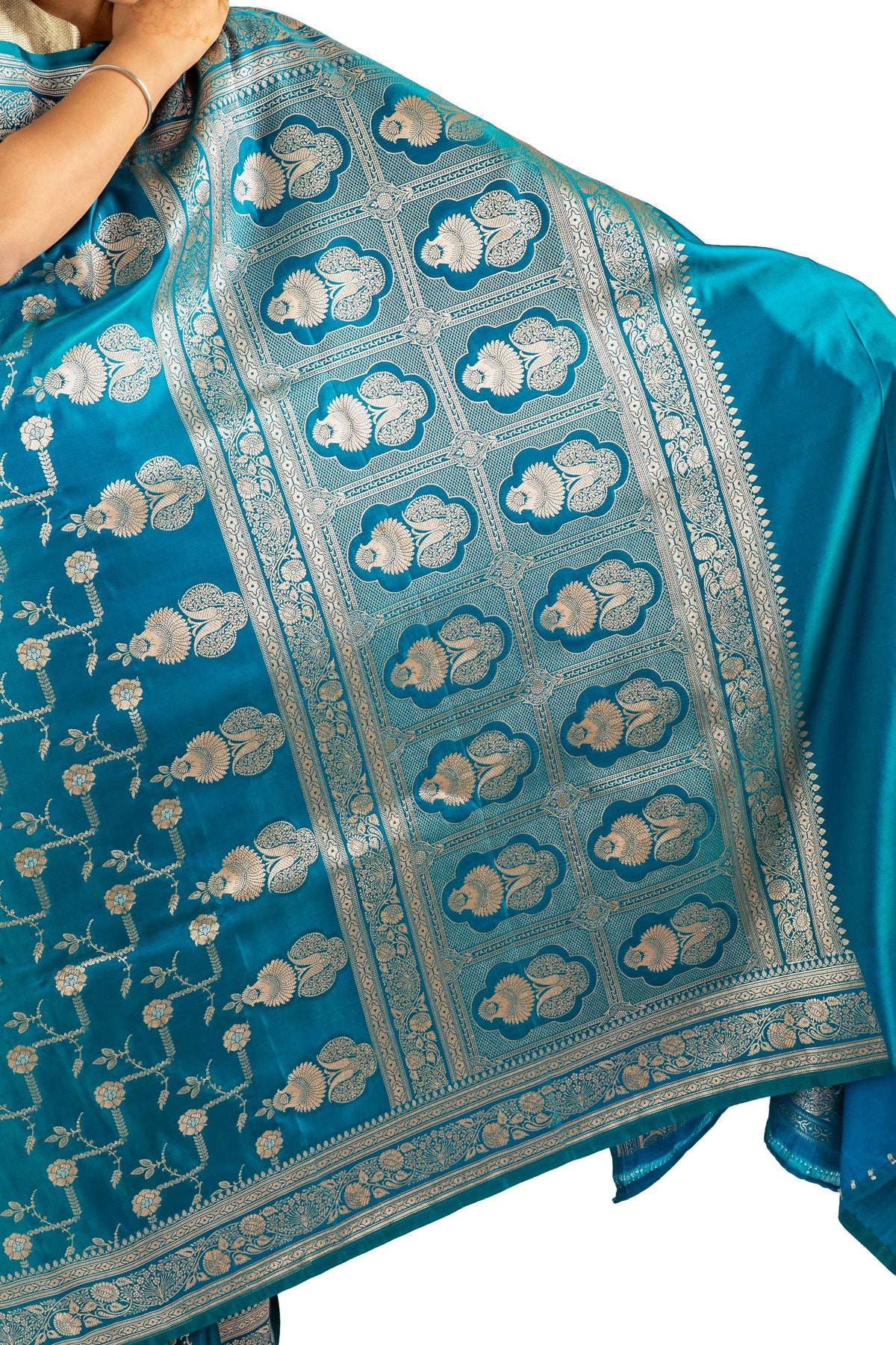 Indraneel saree