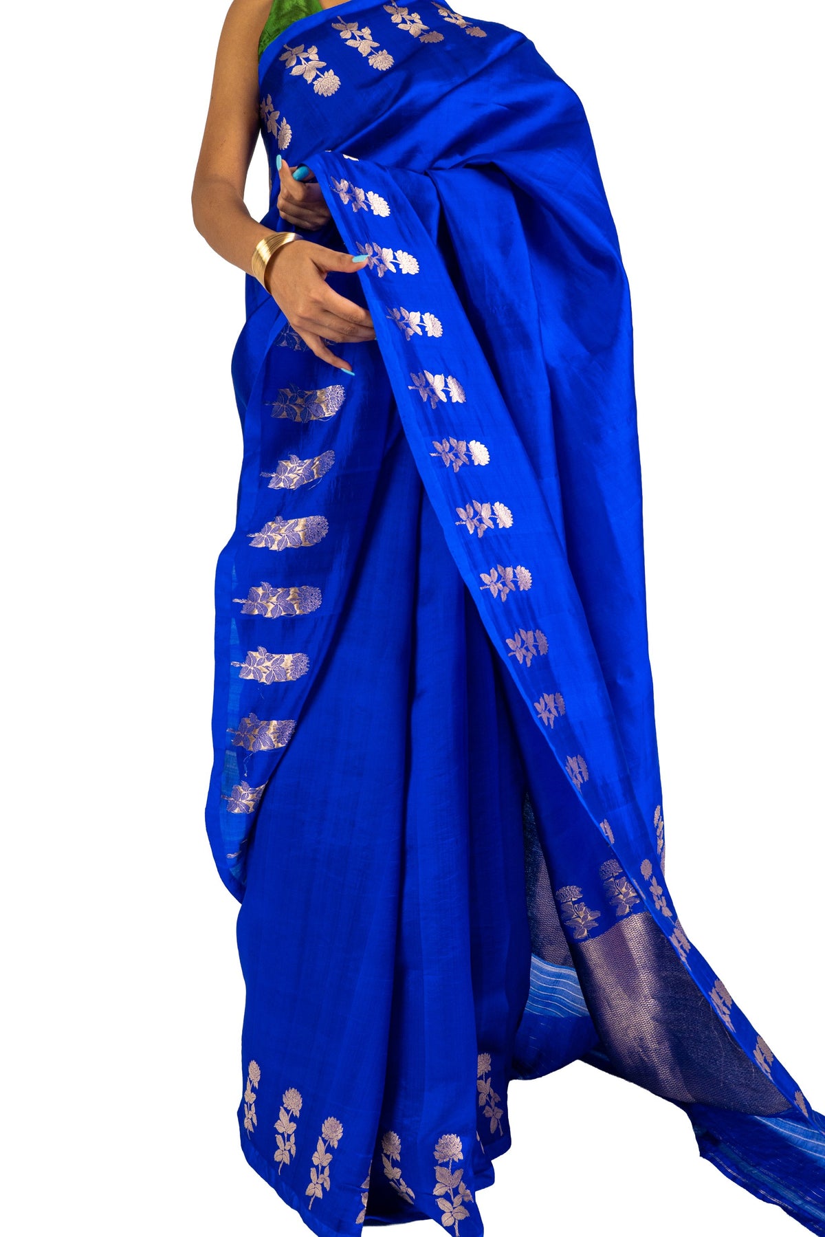 Nilambari saree