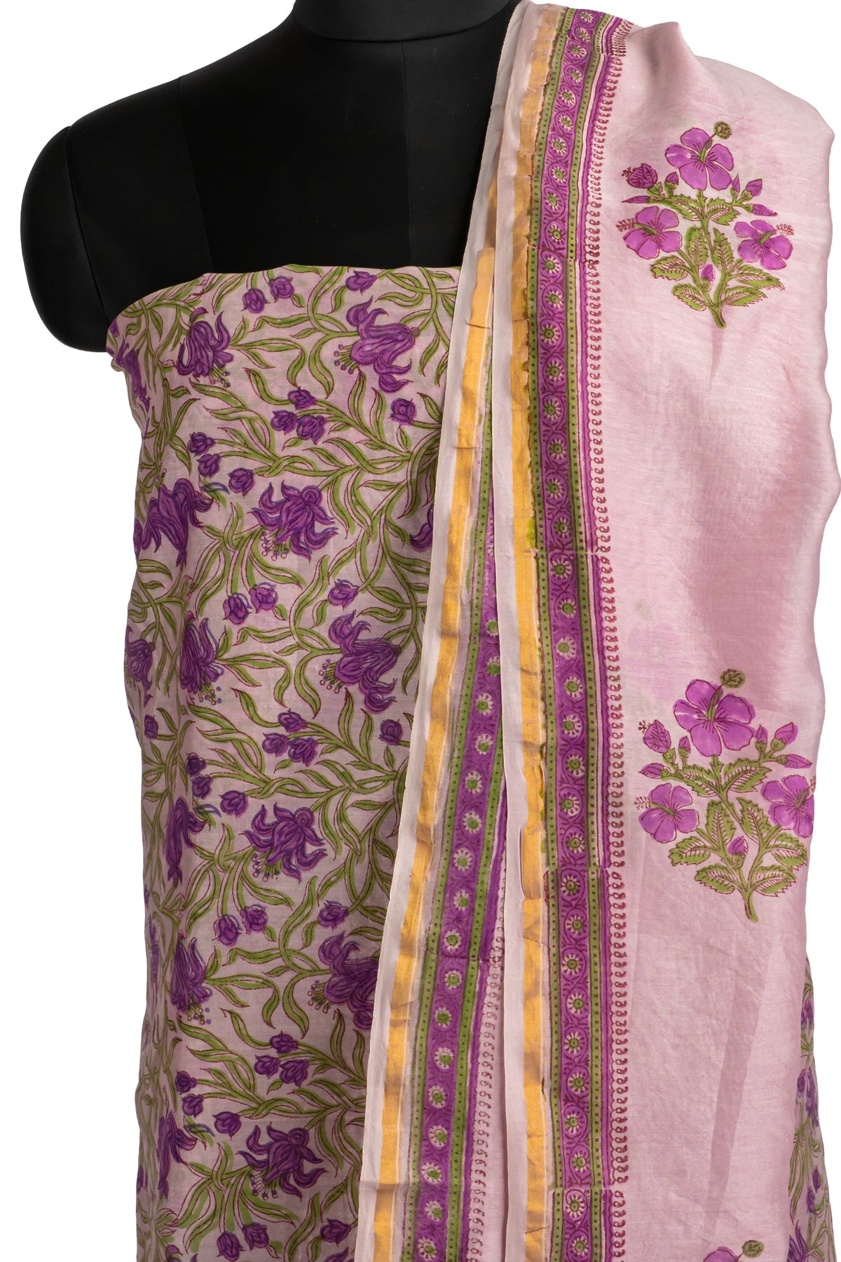 Pravya suit